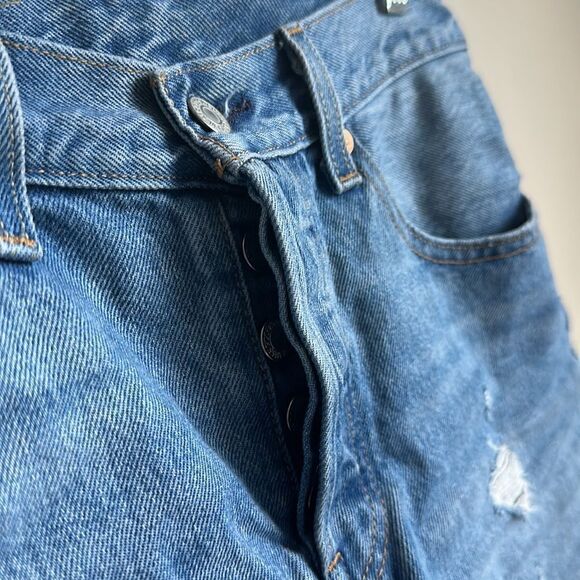 Levi’s 501 Button fly Jean Shorts 30W - Picture 2 of 6